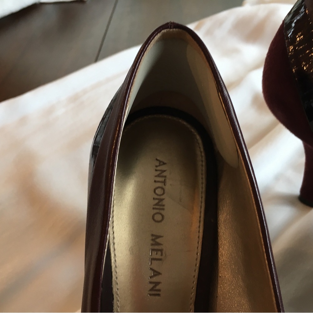 Shoes - Picture 4 of 6